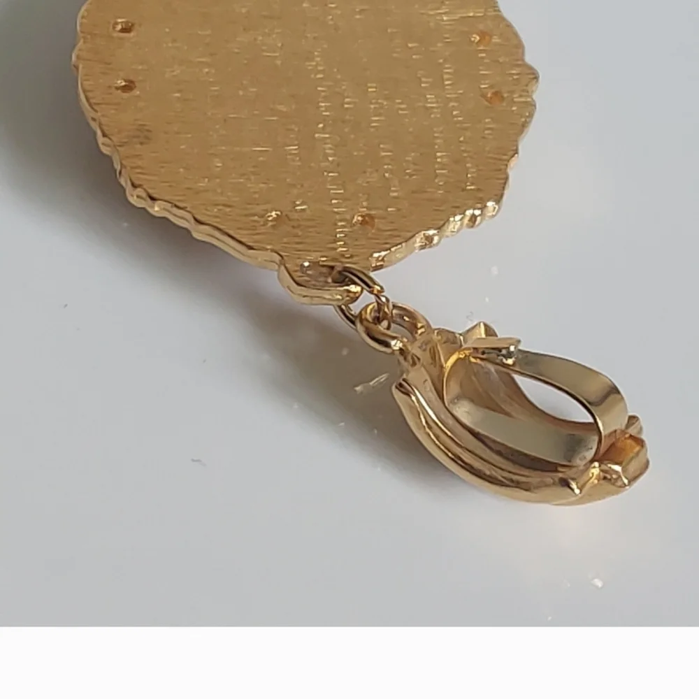 Vintage Cameo Necklace 2" – Gold Frame, Westerncore Cottagecore Chic - Picture 5 of 6